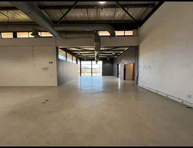 425M² SHOWROOM TO LET IN BALLITO DISTRICT